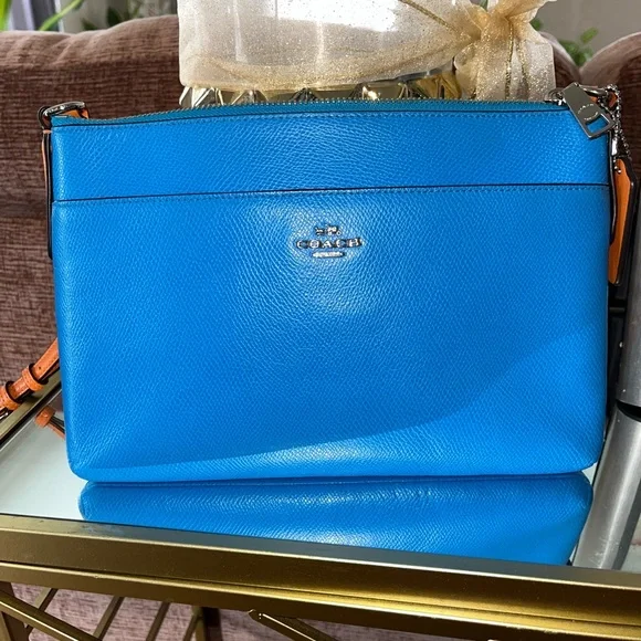 Coach East West Swingpack - Picture 1 of 6